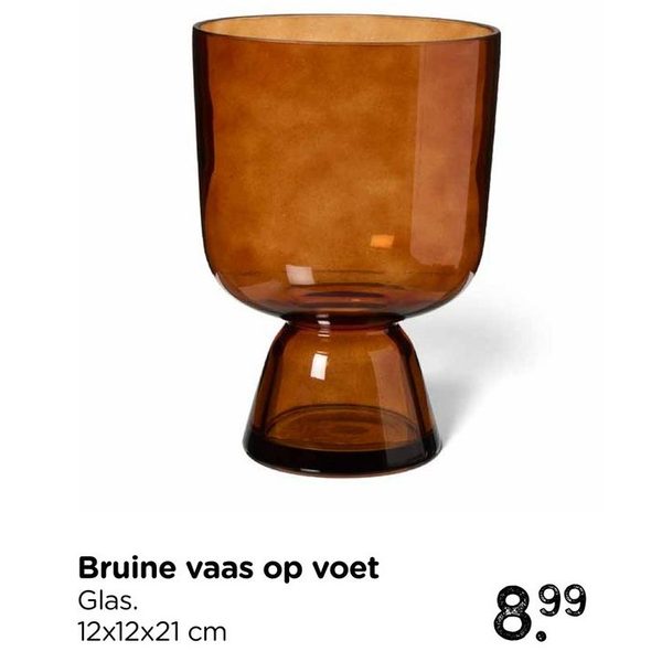 Bruine vaas op voet