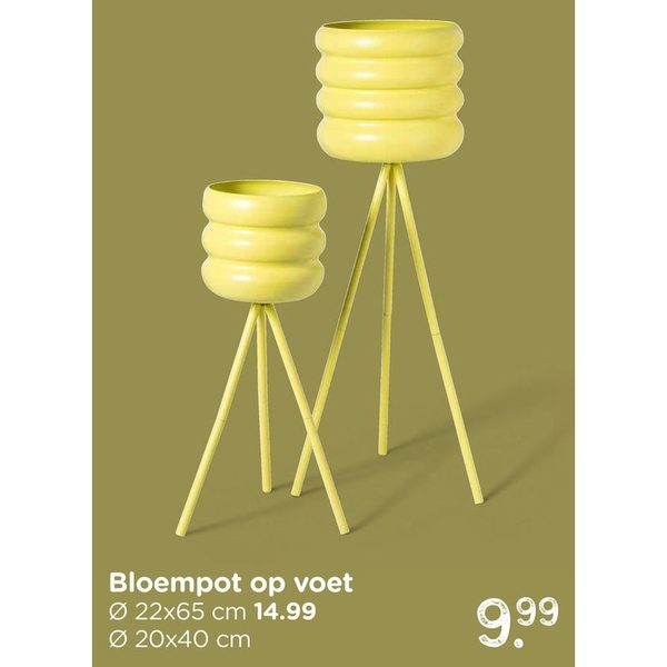 Bloempot op voet